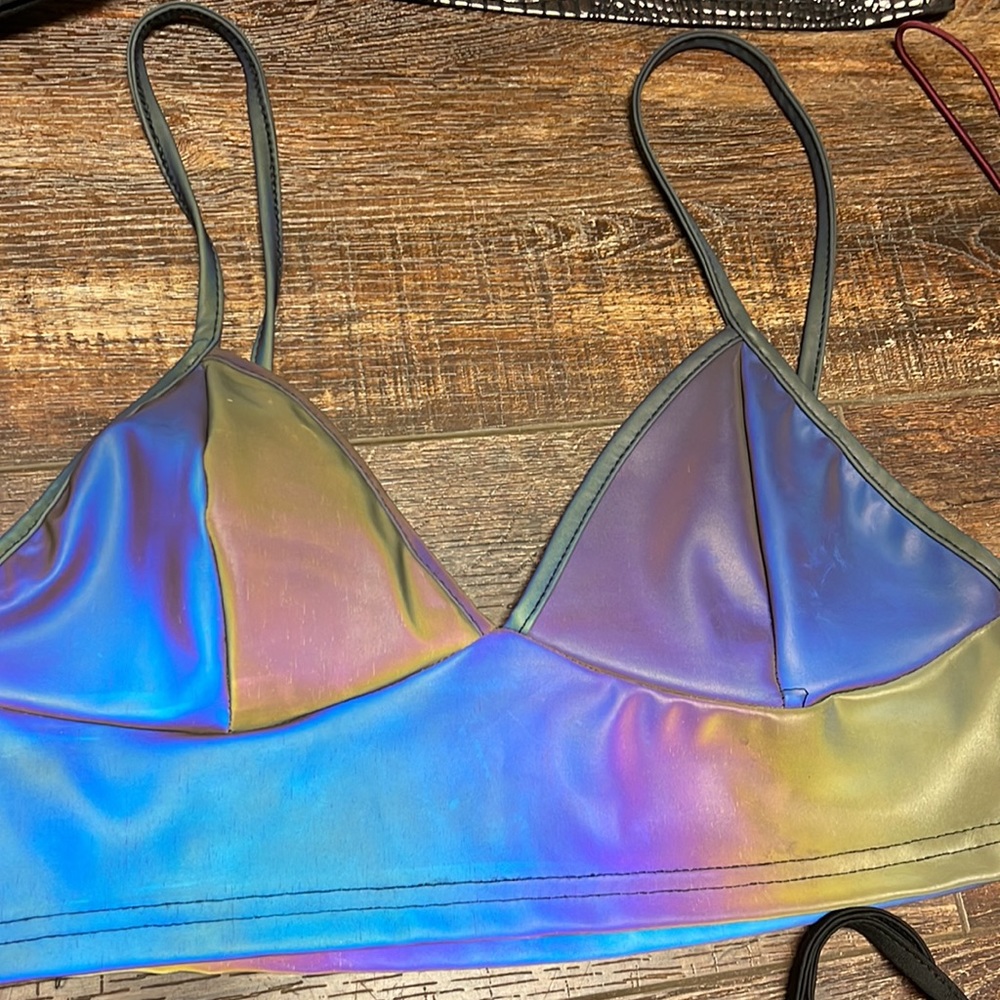 Reflective top - Picture 2 of 3